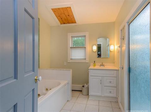 186 E Main Rd, Little Compton, RI 02837 photo 17