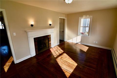 960 Diamond Hill Rd, Woonsocket, RI 02895 photo 8
