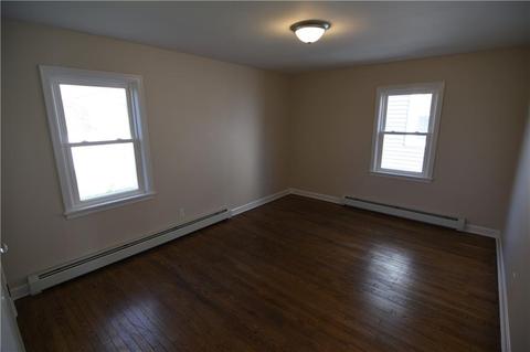960 Diamond Hill Rd, Woonsocket, RI 02895 photo 12