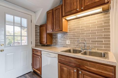 224 Estes St, Woonsocket, RI 02895 photo 5