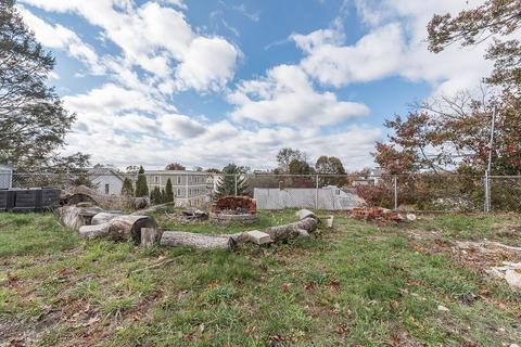 224 Estes St, Woonsocket, RI 02895 photo 47
