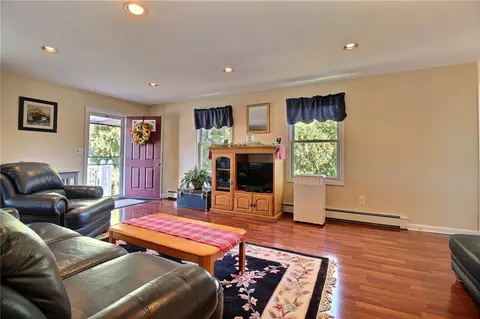 95 John St, Westerly, RI 02891 photo 6