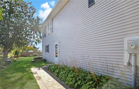 95 John St, Westerly, RI 02891 photo 25