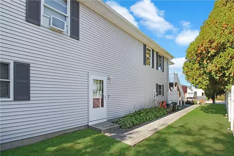95 John St, Westerly, RI 02891 photo 24