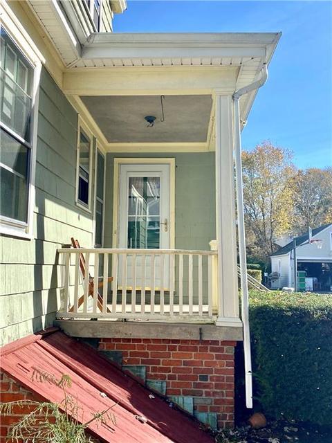 29 Cross St, Westerly, RI 02891 photo 5