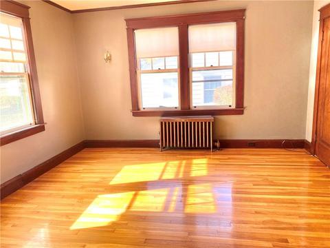 29 Cross St, Westerly, RI 02891 photo 11
