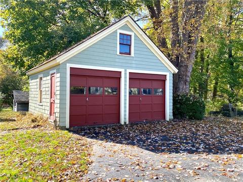 29 Cross St, Westerly, RI 02891 photo 6