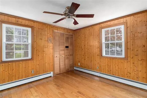 6 Grimshaw Pl, Warwick, RI 02889 photo 9