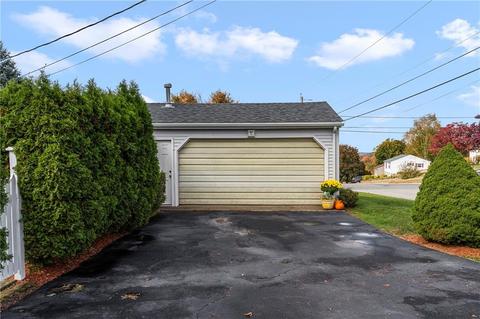 139 Grandview Ave, Woonsocket, RI 02895 photo 29