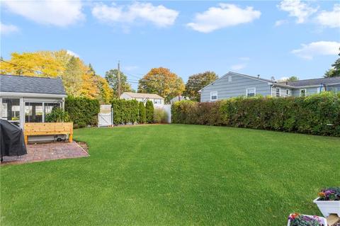 139 Grandview Ave, Woonsocket, RI 02895 photo 36