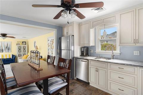 139 Grandview Ave, Woonsocket, RI 02895 photo 9