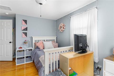 139 Grandview Ave, Woonsocket, RI 02895 photo 16