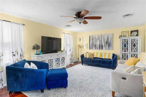 139 Grandview Ave, Woonsocket, RI 02895 photo 3