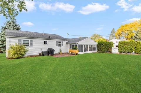 139 Grandview Ave, Woonsocket, RI 02895 photo 35
