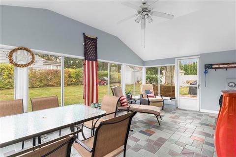 139 Grandview Ave, Woonsocket, RI 02895 photo 12