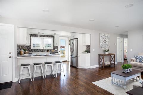 191 Oak Tree Ave, Warwick, RI 02886 photo 4