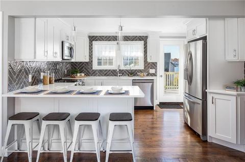 191 Oak Tree Ave, Warwick, RI 02886 photo 5