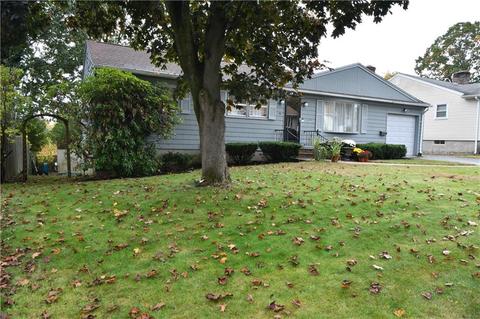 56 Winthrop Rd, Warwick, RI 02888 photo 2