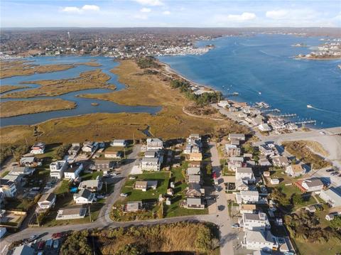 20 Champlin Ave, Narragansett, RI 02879 photo 4