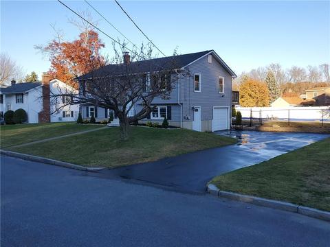 96 Ray Ave, Woonsocket, RI 02895 photo 3