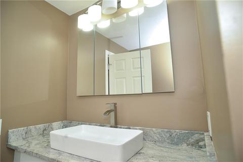 96 Ray Ave, Woonsocket, RI 02895 photo 9