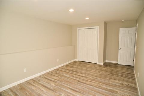 96 Ray Ave, Woonsocket, RI 02895 photo 25