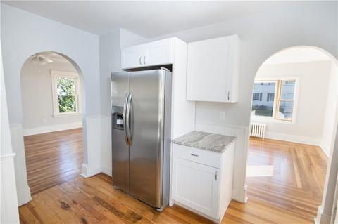 239 Bailey St, Woonsocket, RI 02895 photo 9
