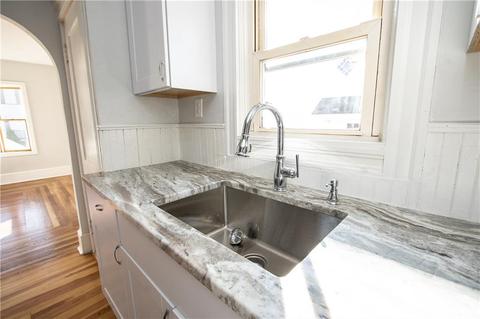 239 Bailey St, Woonsocket, RI 02895 photo 8