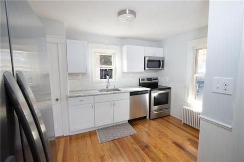 239 Bailey St, Woonsocket, RI 02895 photo 6