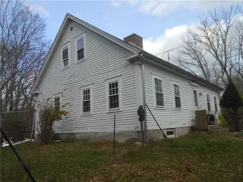 89 E Killingly Rd, Foster, RI 02825 photo 2