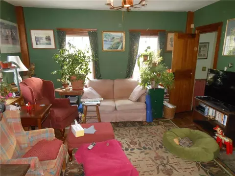 89 E Killingly Rd, Foster, RI 02825 photo 8