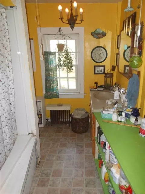 89 E Killingly Rd, Foster, RI 02825 photo 19
