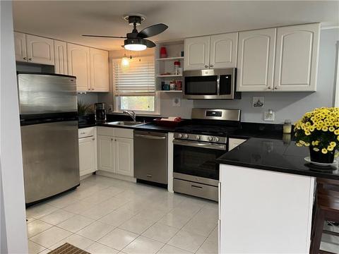 72 Wharf Rd, Warwick, RI 02889 photo 17