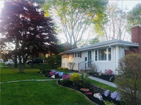 72 Wharf Rd, Warwick, RI 02889 photo 1