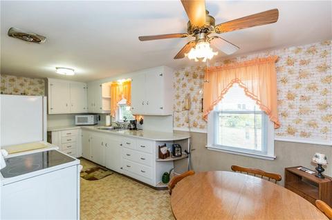 24 Broad St, Warwick, RI 02888 photo 5