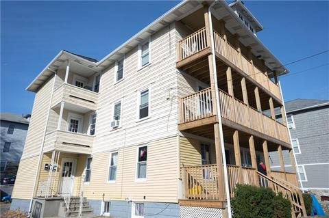 25 Read Ave, Woonsocket, RI 02895 photo 2