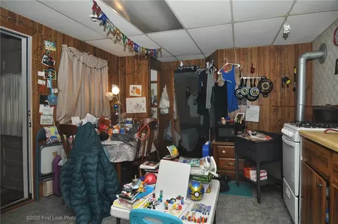 45 Division St, Woonsocket, RI 02895 photo 18