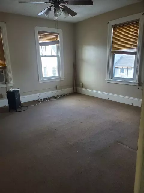 276 Park Ave, Woonsocket, RI 02895 photo 10