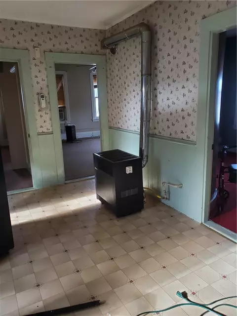 276 Park Ave, Woonsocket, RI 02895 photo 8