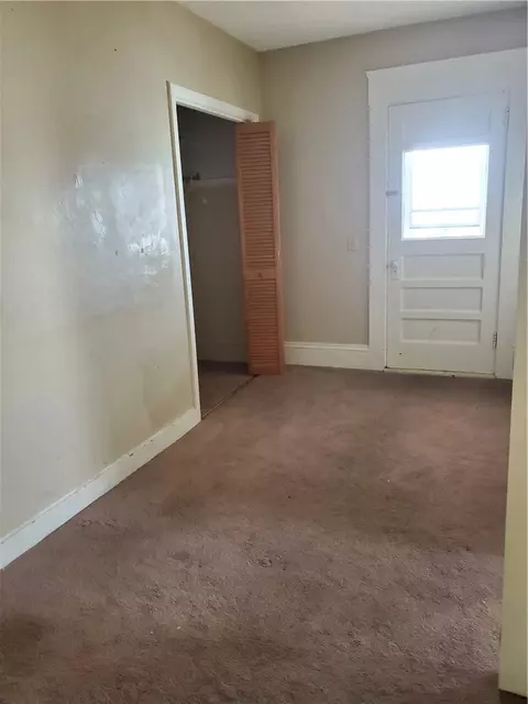 276 Park Ave, Woonsocket, RI 02895 photo 9