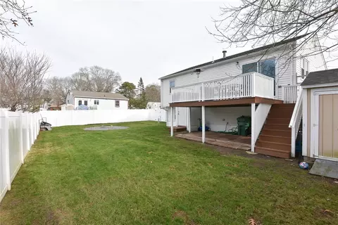 15 Rand St, Warwick, RI 02889 photo 9