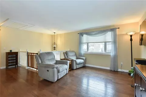 15 Rand St, Warwick, RI 02889 photo 11