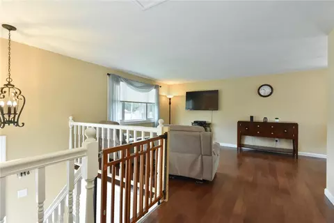 15 Rand St, Warwick, RI 02889 photo 13