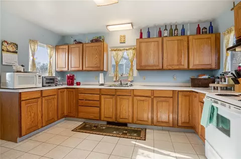 9 Cove Rd, Westerly, RI 02891 photo 7