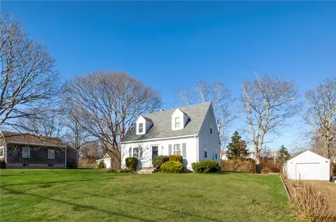 9 Cove Rd, Westerly, RI 02891 photo 3