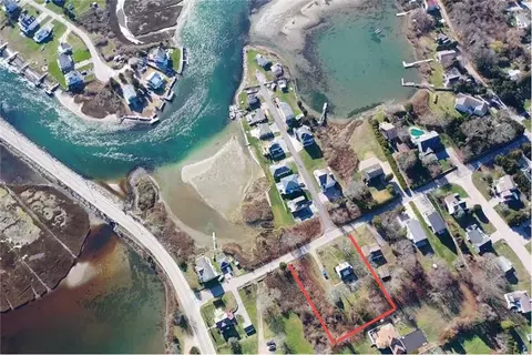 9 Cove Rd, Westerly, RI 02891 photo 2