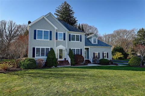 5 Jacobs Point Rd, Warren, RI 02885 photo 1