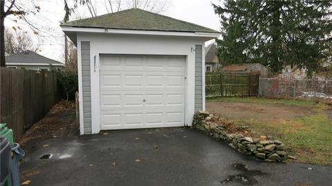 24 Hazard Ave, Warwick, RI 02889 photo 6