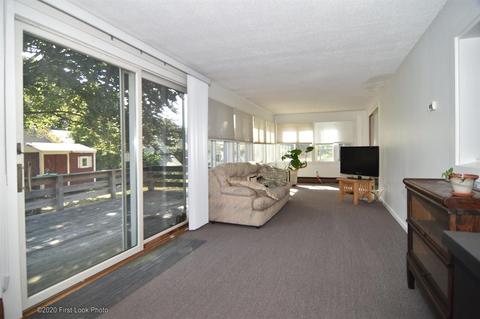 256 Maple St, Warwick, RI 02888 photo 26