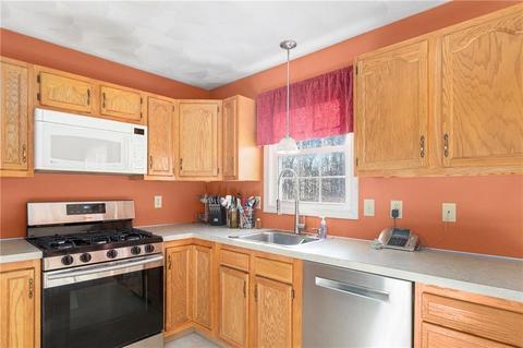 917 Cedar Swamp Rd, Warwick, RI 02889 photo 8